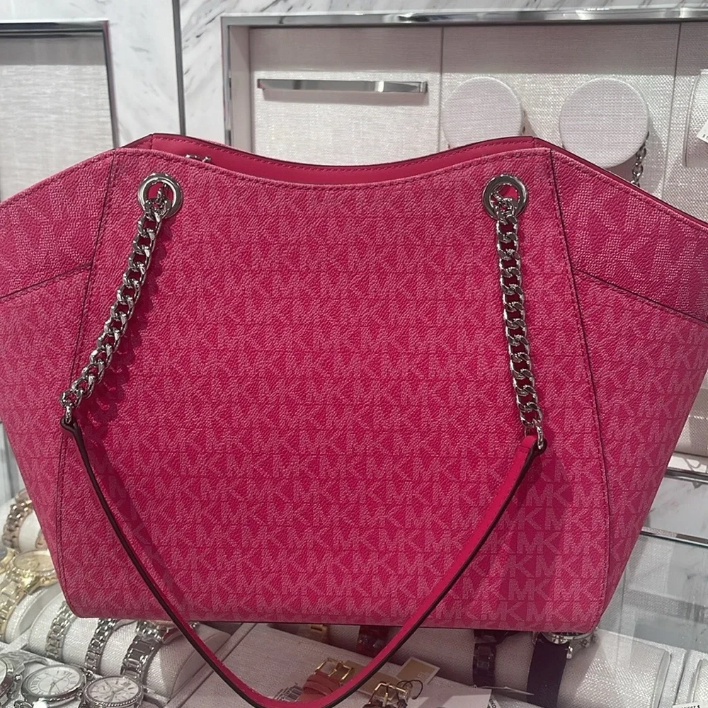 Michael Kors Pink Jet Set Travel Lg Signatr Logo Chain Shoulder Tote
Dragonfruit - Picture 9 of 16